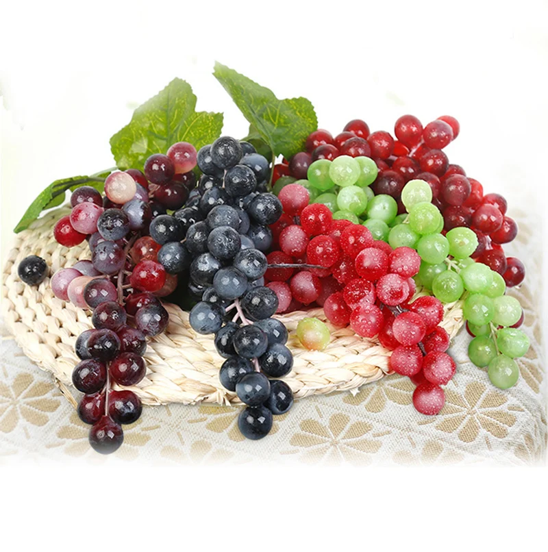 Colour & Weight Red Grapes High Quality with Superb Texture Artificial Fruit 