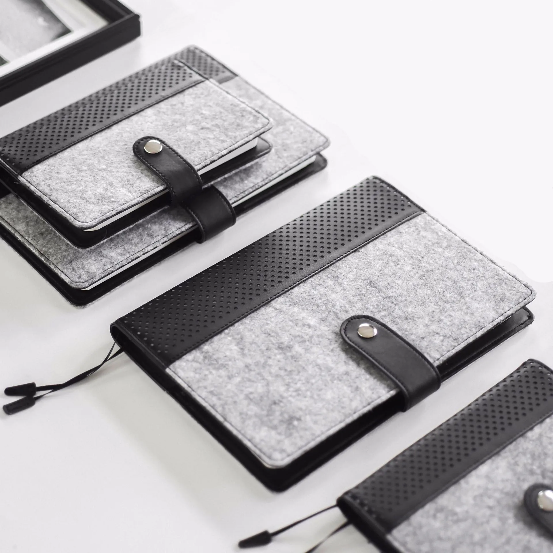 

"Industrial Revolution Basic" Felt Fabric Hard Cover Modern Journal Replaceable Papers Business Notebook Travel Diary