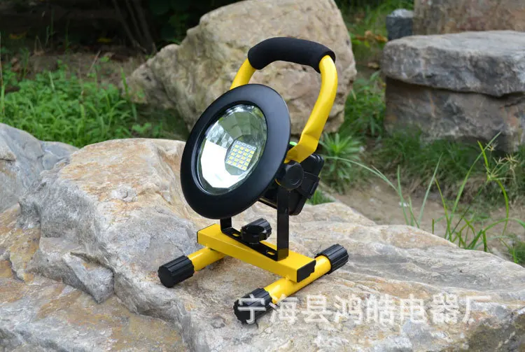 

20 + 4 Patch Hand Floodlight White + Red And Blue Flash Lawn Lamp Rechargeable Camping Light China Mobile Lighting Project Lamp
