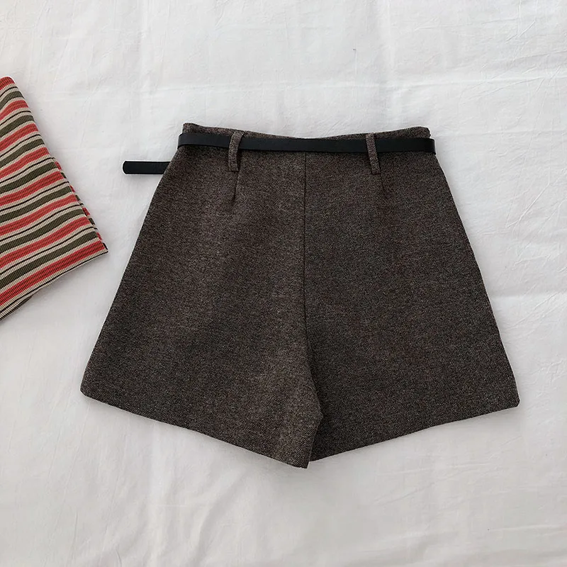 New Fashion Short Women Solid Color Casual High waist Korea Styles Female Vintage Wide leg shorts cc1833