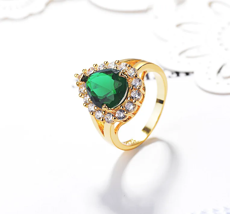 

Europe and America Gold Ring Green Water Drop Ring Classic Inlay Popular Jewelry Rings for Women Anniversary