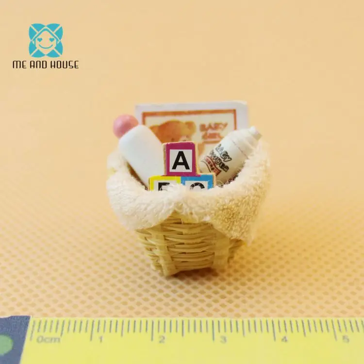 1: 12 Doll House Mini Accessories Bath with a Turnover Basket Play House