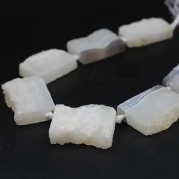 

Natural 23-37x35-42mm Natural White Quartz Geode Druzy Slab Nugget Loose Beads 15.5"
