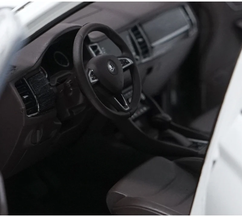1:18 Высокая тщательная Skoda KODIAQ сплав модель автомобиля статические металлические модели автомобилей с оригинальной коробкой