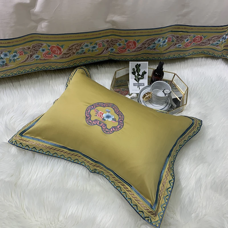 Traditional Red/Yellow Luxury Bedding set Egyptian Cotton Queen King size Floral Embroidery Duvet cover Flat/Fitted Bed sheets