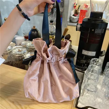 

NEW Original Design Portable Cloth Bag Female Velvet Hand Bag Bundle Mouth Drawstring Simple Retro Light Bucket Bag Cloud Bag