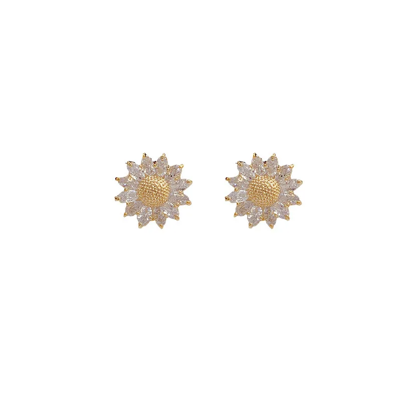 Korean Fashion Sparkly Crystal Daisy Flower Earrings for Women Girl Gold Color Metal Sunflower Small Stud Earrings Party Jewelry