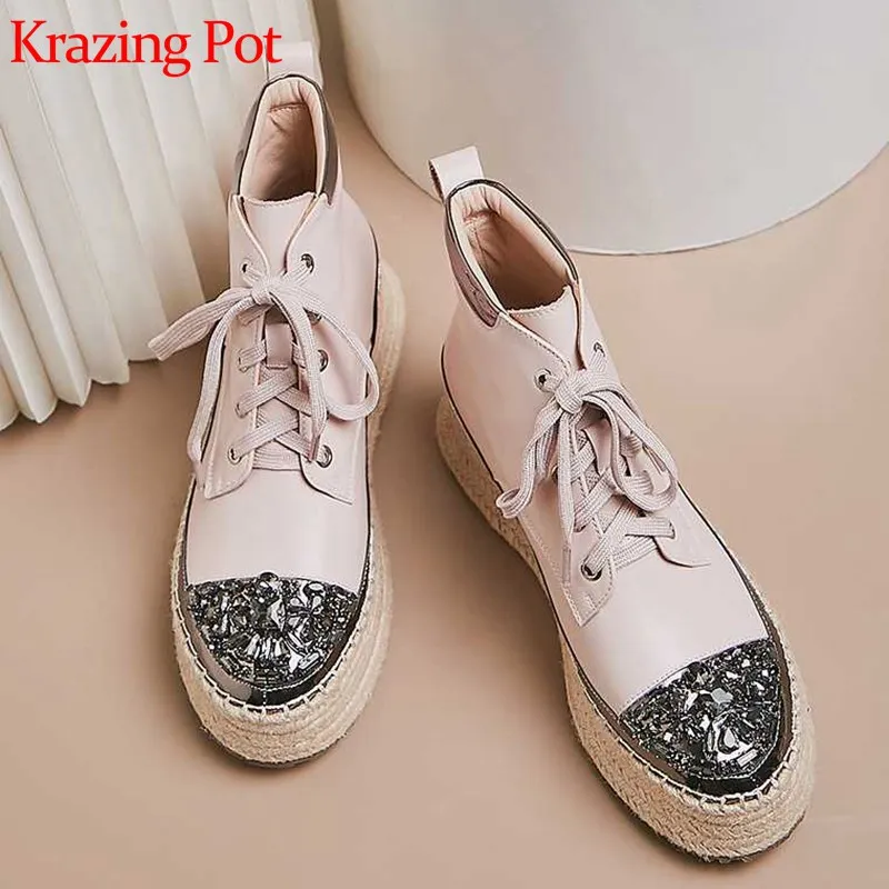 Krazing Pot/Милая Девичья Мода хрусталь смешанного цвета из коровьей кожи с круглым носком на шнуровке на толстой подошве; женские зимние ботильоны; L36