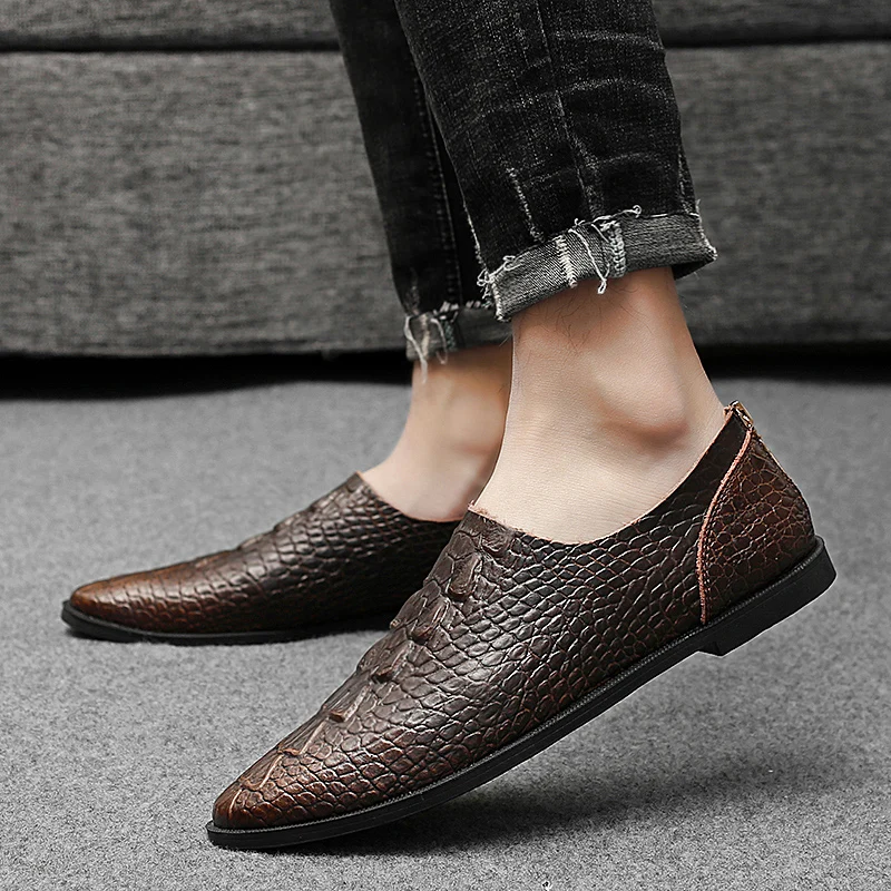 

Genuine Leather Men Shoes slip on Luxury Brand Italian style Casual Mens Loafers Moccasins Breathable Black Driving Shoes men