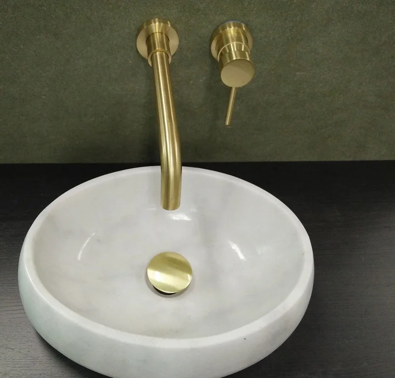 MTTUZK-Brushed-gold-Dark-into-the-wall-basin-faucet-full-copper-hot-and-cold-split-faucet