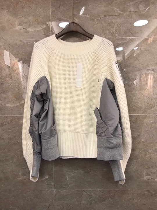 

2019 Early Autumn New Woman's Collar Colour Matching Decorative Loose Top Knitted Shirt 915