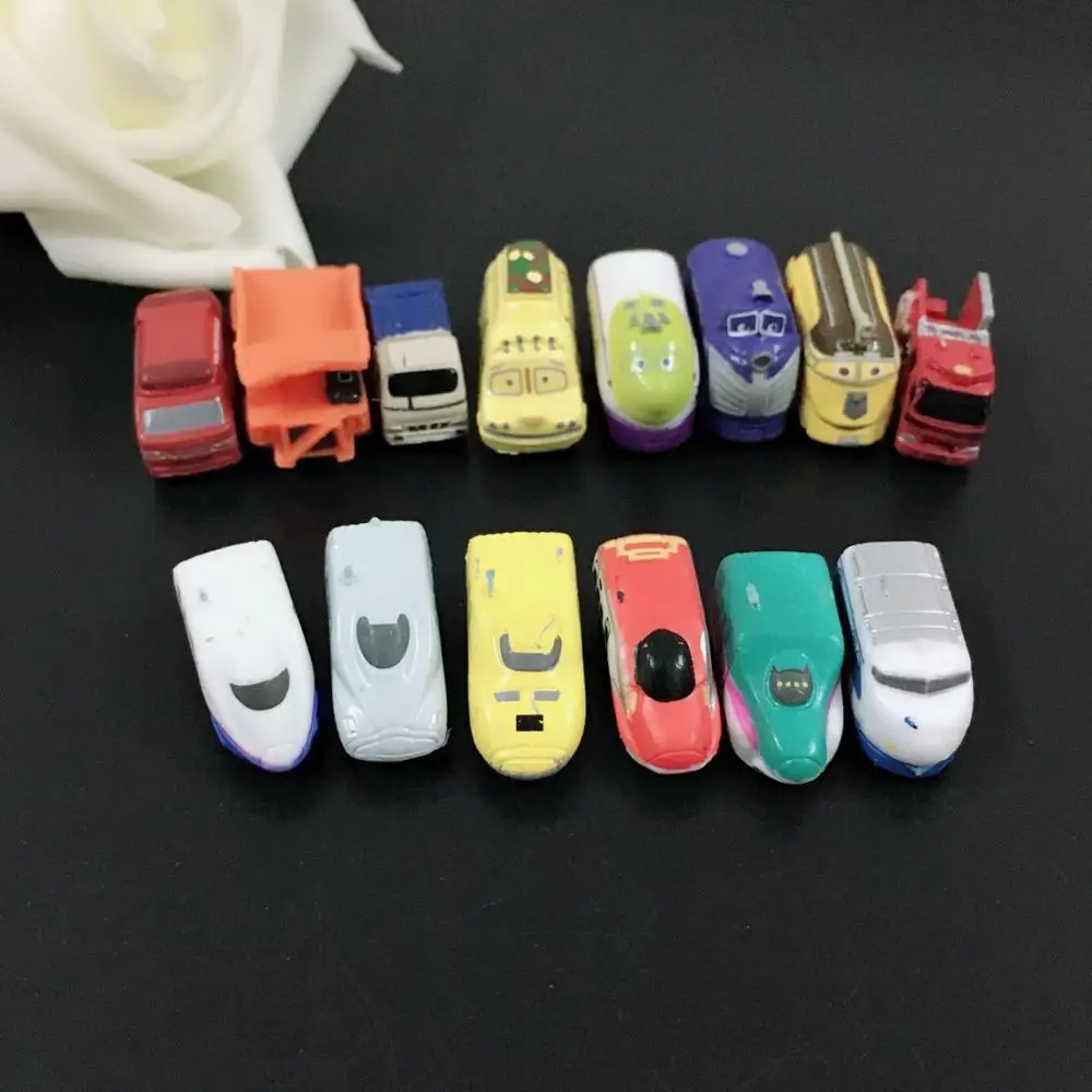 

20 piezas 2 3 3cm anime japonés Chuggington juguete de goma suave para niños