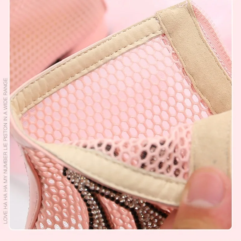 Ботинки Стразы для девочек 2020 модная обувь на весну и лето детские дышащие