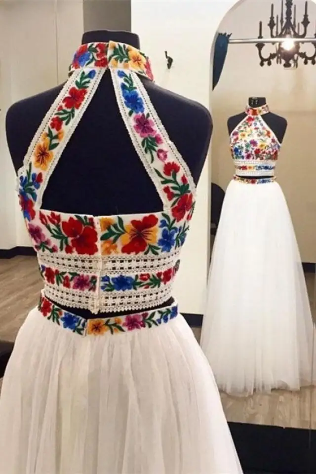 Abito Lungo Elegante Da Sera In Raso Con Stampa Floreale - Scollo Tondo, Spalline Sottili, Attillato Con Orlo A Volant