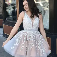 Выпускного, индивидуальный пошив, размеры размер кружево цвета шампанского с аппликацией трапециевидной формы с v-образной горловиной, Дамский клатч, украшенный бисерами и стразами, с поясом, без рукавов, с открытой спиной, элегантное платья для выпускного вечера