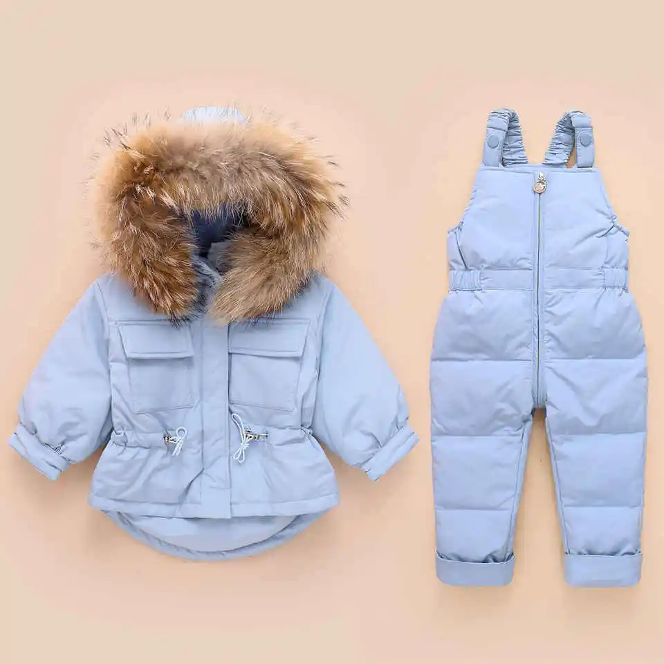 Детские модные зимние комплекты одежды для маленьких девочек лыжный костюм для мальчиков Детский спортивный комбинезон, теплые пальто Меховая куртка на утином пуху+ комбинезон - Цвет: Небесно-голубой