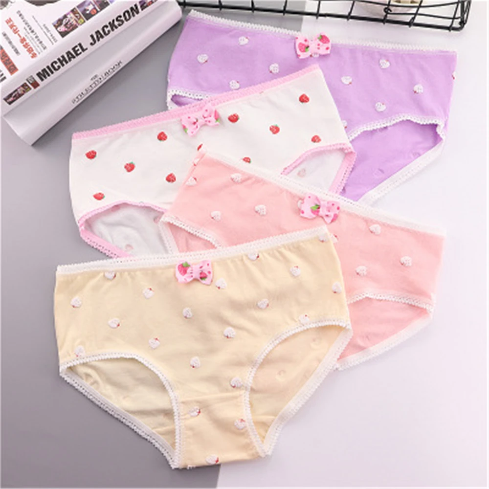 

Fresh three-dimensional strawberry lovely ladies underwear 100% cotton, cotton low-waisted women's briefs T689