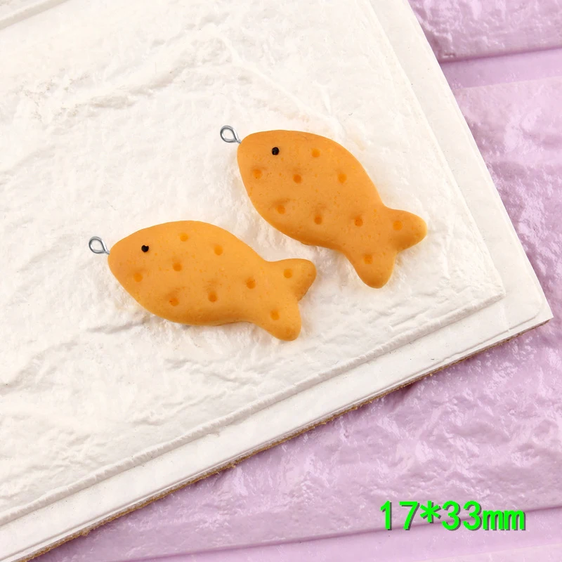 

10pcs 17*33mm Resin cookie biscuit fish charms pendants miniature craft jewelry Material Creative Keychain Diy Accessories