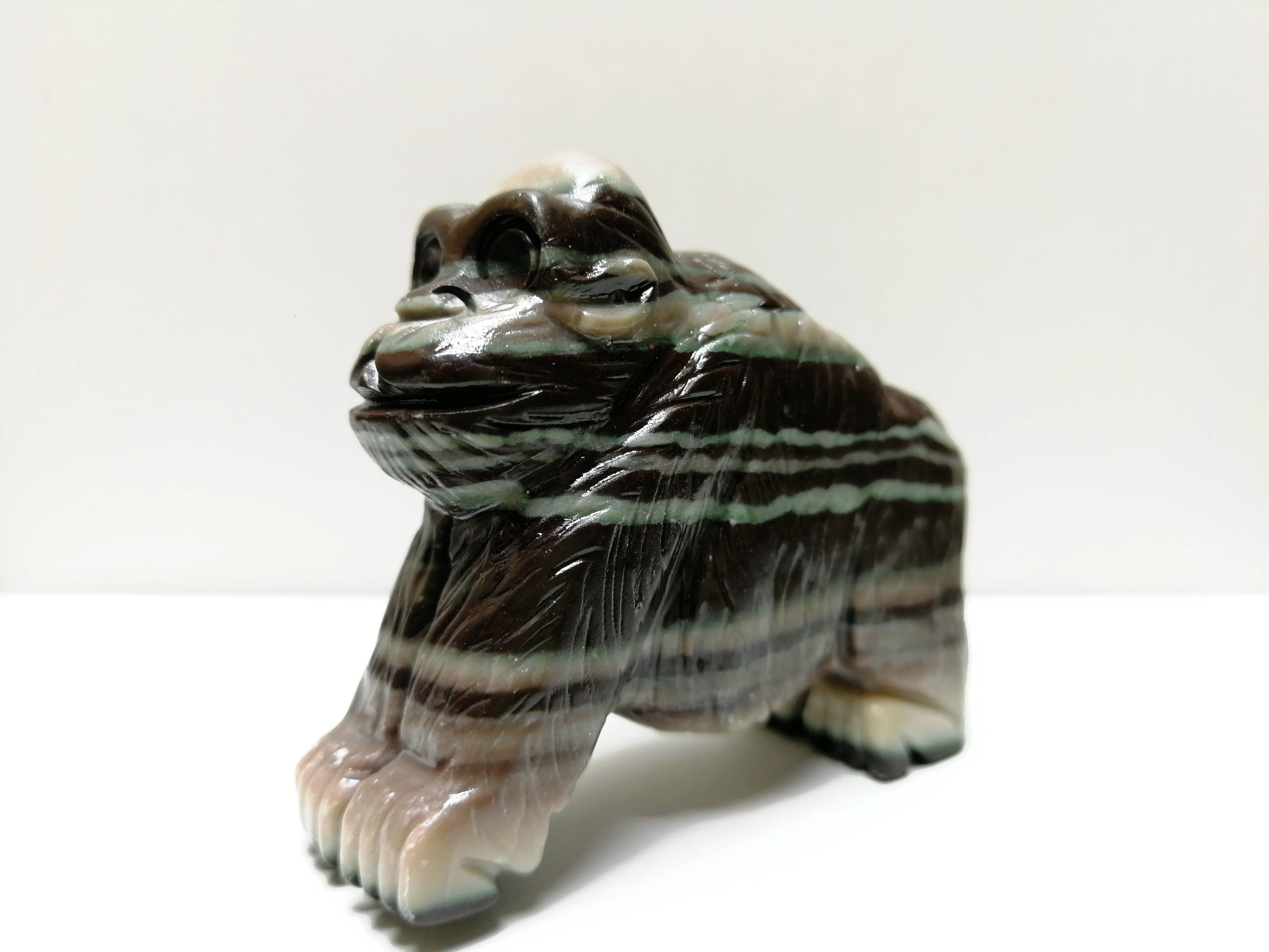 85.1gNatural zebra stone crystal hand-carved gorilla carving pieces magic energy | Дом и сад