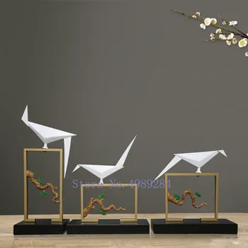 

Creative Chinese Resin Crafts ornaments geometric bird pine simulation Gold metal square Modern home decoration figurines