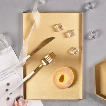 

Golden Metal Plate Stainless Steel Tray Scandinavian Round Storage Tray Simple Snack Cake Display Photography Props