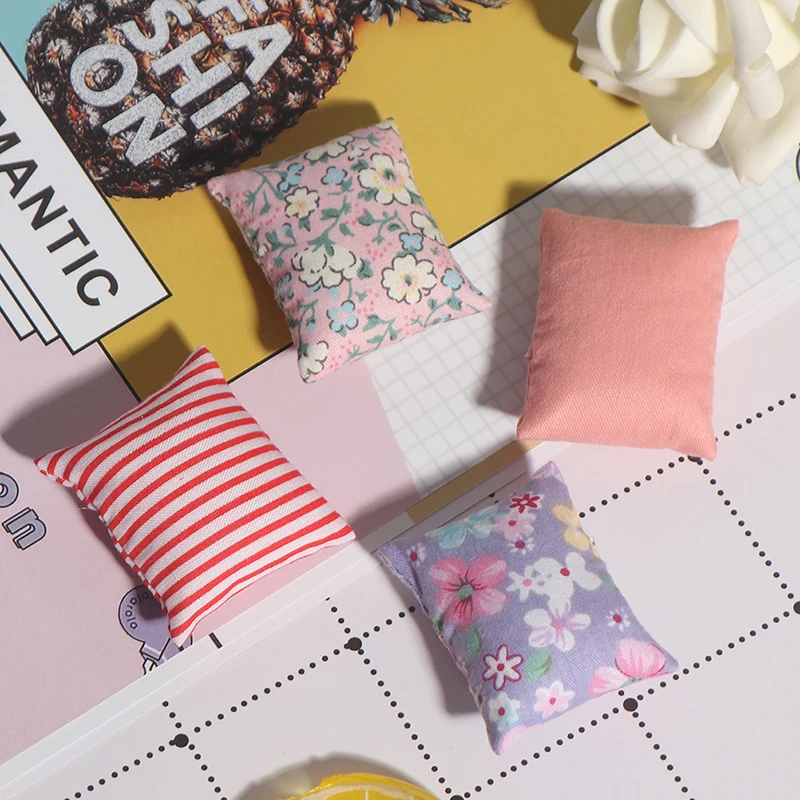 2PCS Flower Pillow Cushions For Sofa Couch Bed Doll house 1/12 Dollhouse Miniature Furniture Toys New~ |