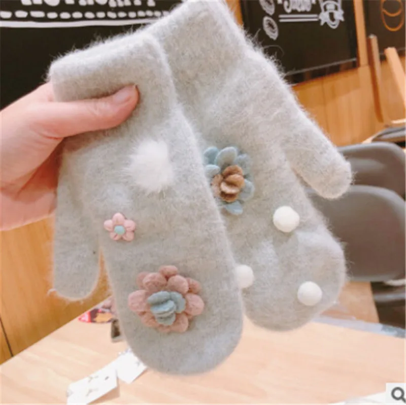 Winter Outwear Solid Floral Gloves