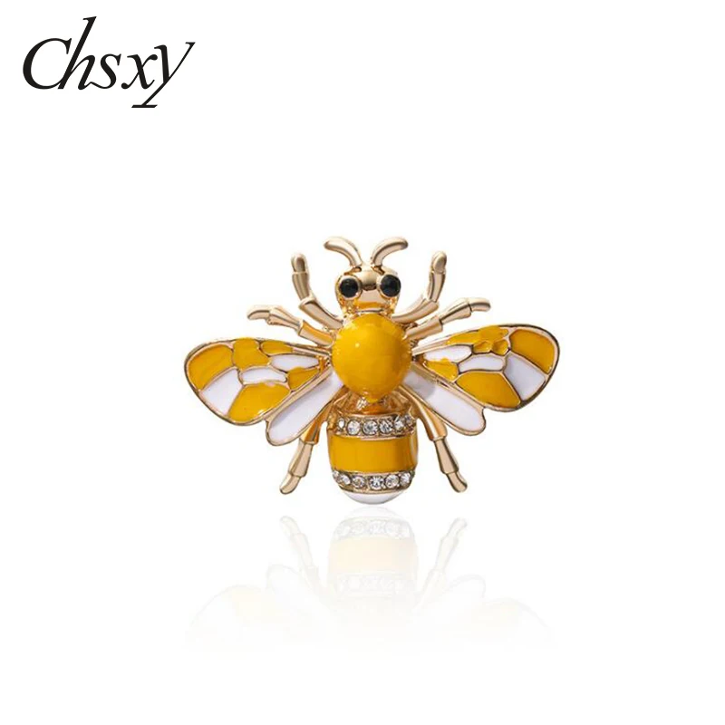 

CHSXY Lovely Golden Bee Brooches for Women Small Wasp Butterfly Snails Dragonfly Insect Enamel Pins Banquet Business Accessories
