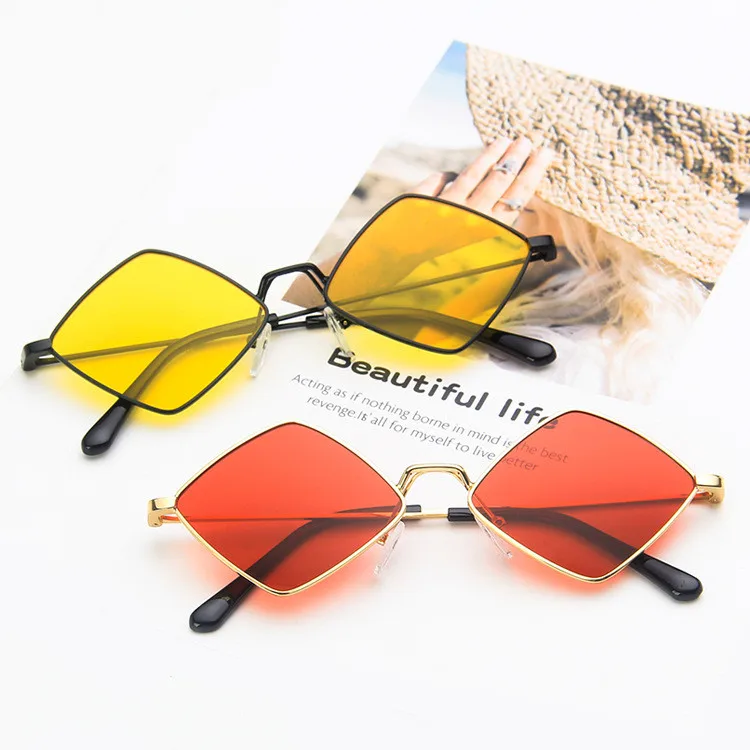 

2019 Retro Irregular Sunglasses Women Metal Transparent Square Candy Sun Glasses UV400 Oversized Sunglases Eyewear