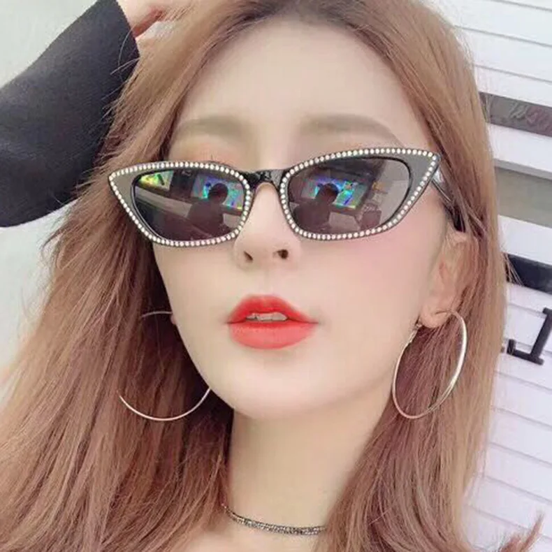 

Sexy Cat Eye Sunglasses Women Rimless Vintage Rhinestone Sun Glasses Female Lady Candy Color 2020 Eyewear Triangle Shades UV400