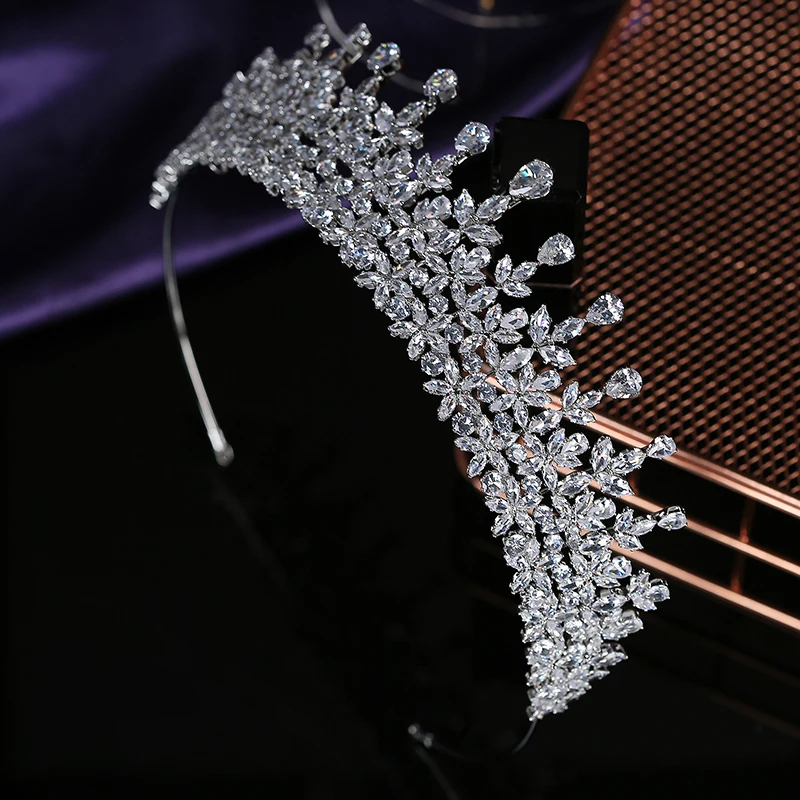 Tiaras and Crown HADIYANA Leave Shapes Design Temperament Women Wedding Party Hair Accessorie Cubic Zircon BC5796 Corona Princes
