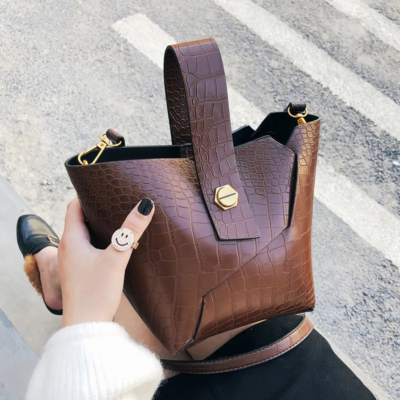 

Messenger Crossbody Bags For Women 2019 Luxury Handbags Women Bags Designer Crocodile Handbags Famous Brand Pu Leather Bucket