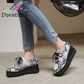 

DORATASIA Fashion Spring Women Round Toe Lace Up Snake Print Wedges Shoes Casual Office Leisure Sneakers Women Flats