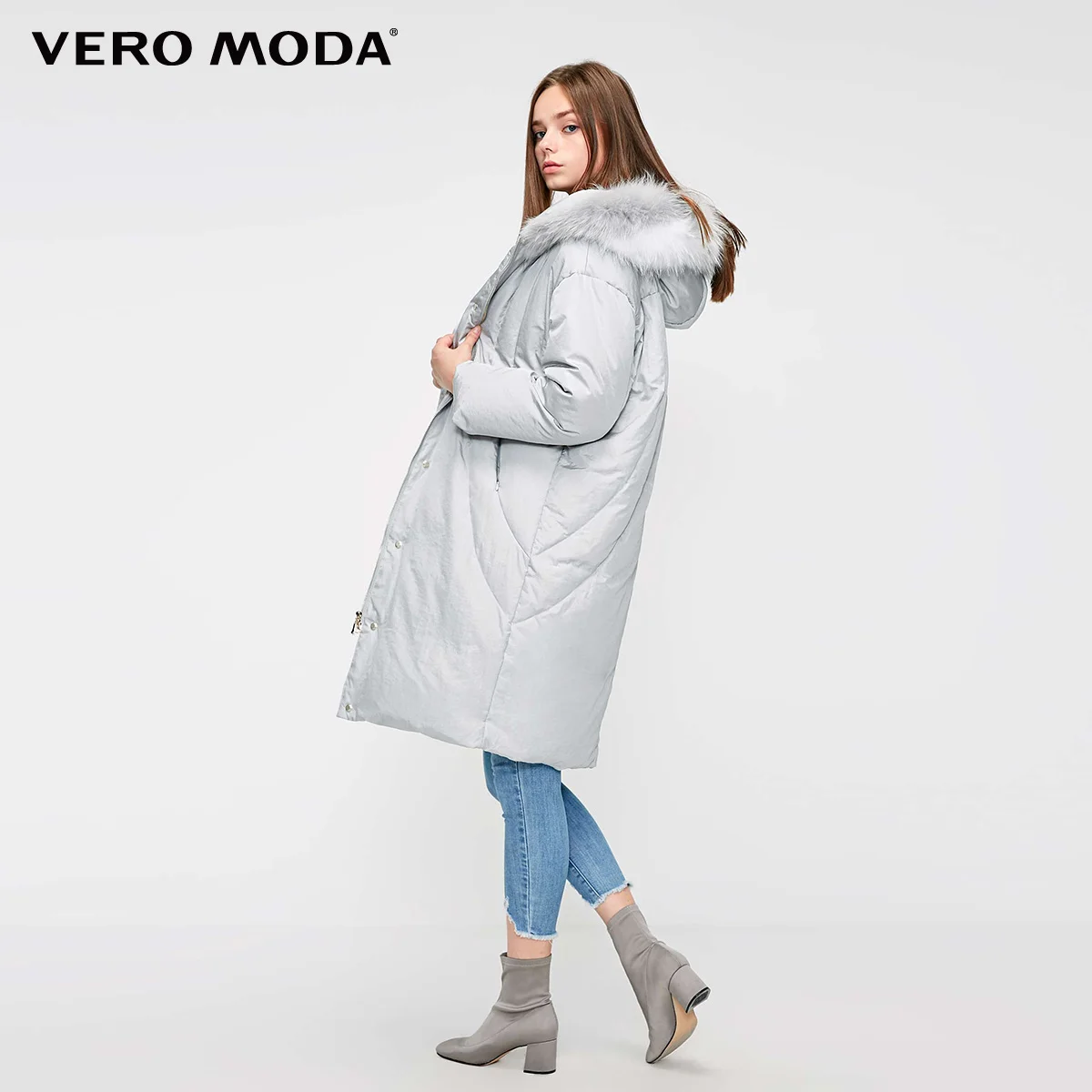 Vero Moda Женская куртка-пуховик средней длины с капюшоном из меха енота, 90% утиного пуха | 318412543