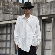 Для мужчин длинный рукав, асимметричный Placket дизайн свободная Мужская рубашка в стиле кэжуал Япония уличная одежда в стиле «хип-хоп», Винтаж черный, белый цвет рубашки