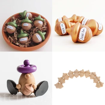 

10 Pieces Natural Wooden Acorns Kit Unfinished Wood Acorns for Christmas Xmas Hanging Handmade Decorations DIY Accessories