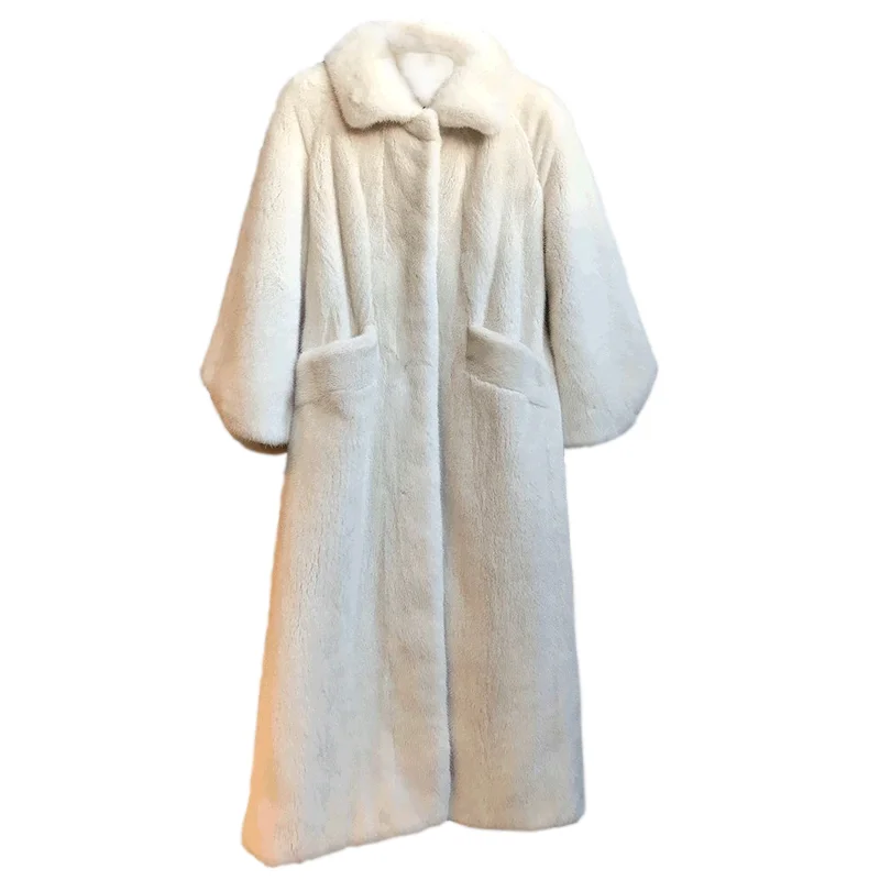 

2019 winter new fur female young fashion long plush Water carving coat loose elegant fashion solid color warm Overcoat