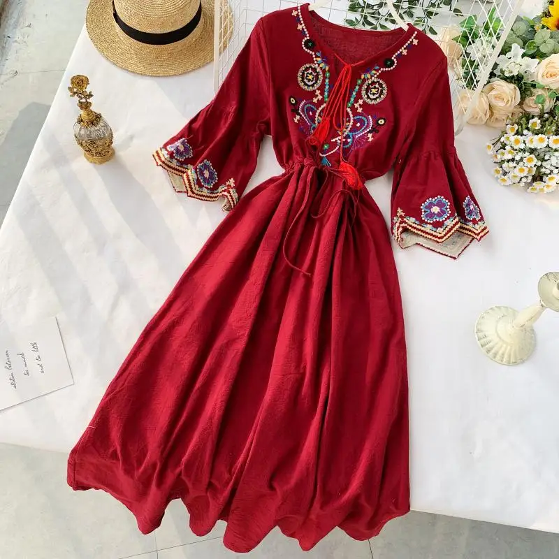 

2019 new fashion women's dresses Bohemian national style dress embroidery