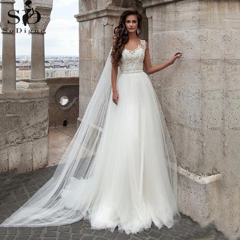 

Wedding Dresses 2020 Sexy Spaghetti Backless Lace Appliques Bridal Gowns With Sheer Cape Bow Beach Wedding Gowns trouwjurk