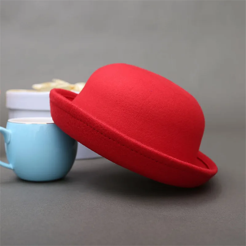 Модная шерстяная шляпа-котелок для родителей и детей, шляпы-федоры для женщин и девочек, детская однотонная официальная Кепка - Цвет: red