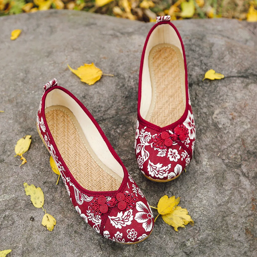 Женская Винтажная обувь на плоской подошве; сезон осень; женская парусиновая обувь в этническом китайском стиле; Лоферы без застежки; Повседневная Удобная обувь; женская обувь с вышивкой