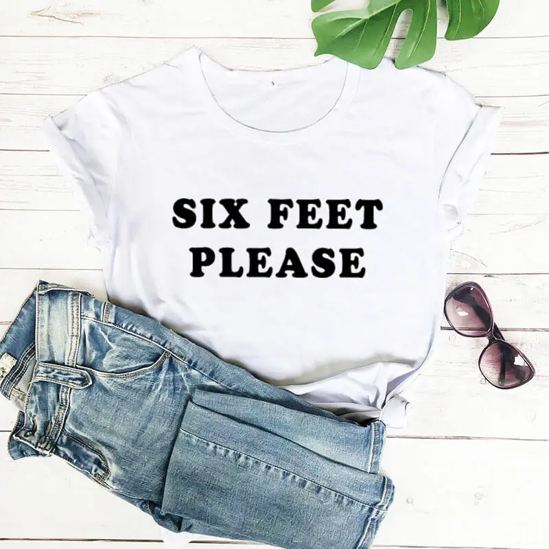 

Six Feet Please, рубашка, Новое поступление, 2020, 100% хлопок, забавная футболка, Introvert, рубашки, социальные, дистанционные, экспертные рубашки