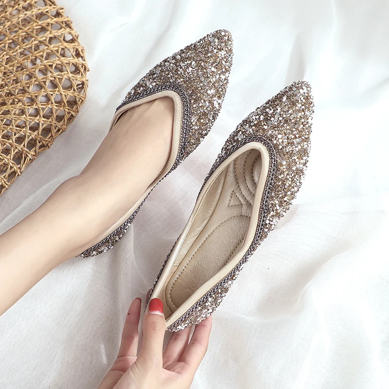 

In the spring of 19, the new 100 water drill pointed flat soles, bean shoes, soft soles, ladle shoes, shallow single shoes