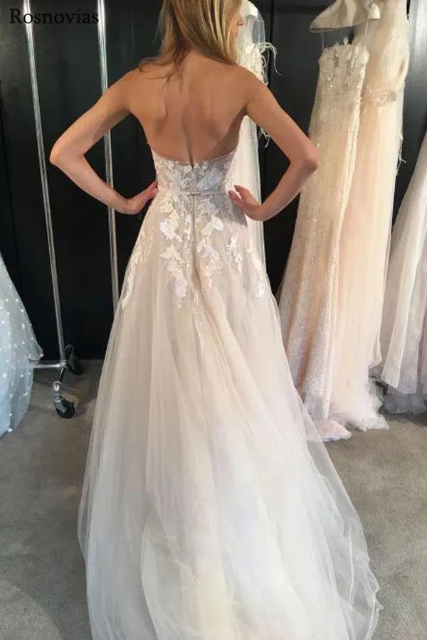 Boho пляжные свадебные платья без бретелек без спинки с коротким Шлейфом Тюль юбки скромные Vestido De Novia кружевные свадебные платья индивидуального пошива