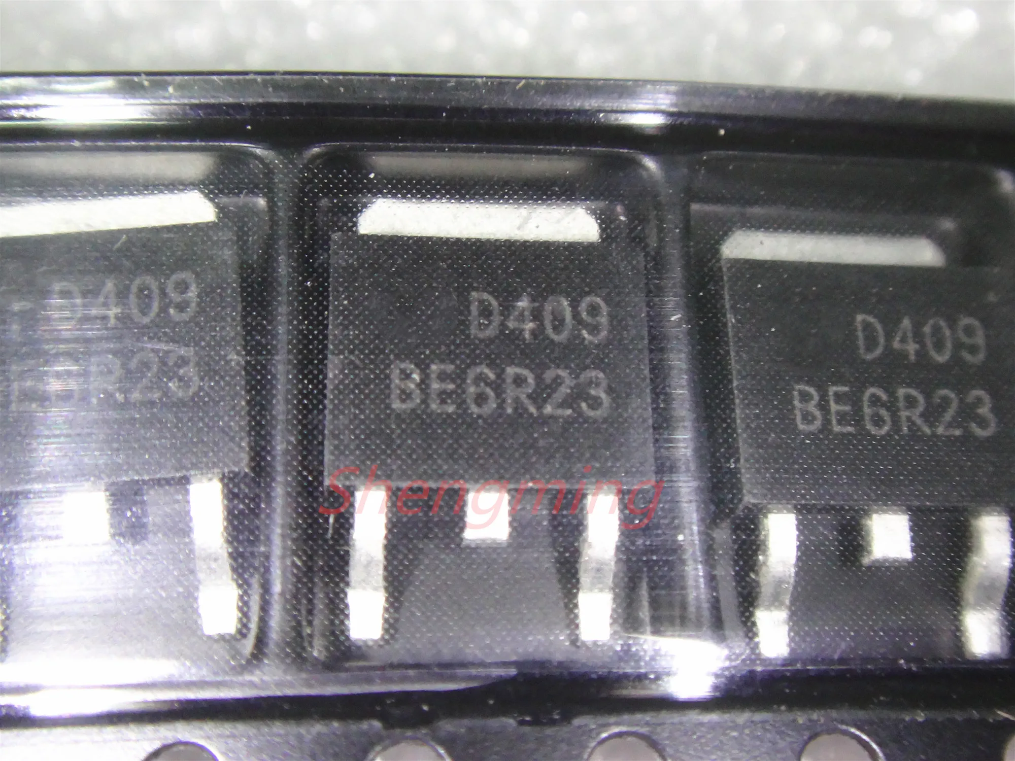10 шт. AOD409 D409 TO-252