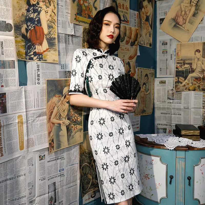 

Ladies White Lace Cheongsam Dresses Party Traditional Chinese Dress Improved Clothing Lace Flowers Patters Qipao Young Girls 20S