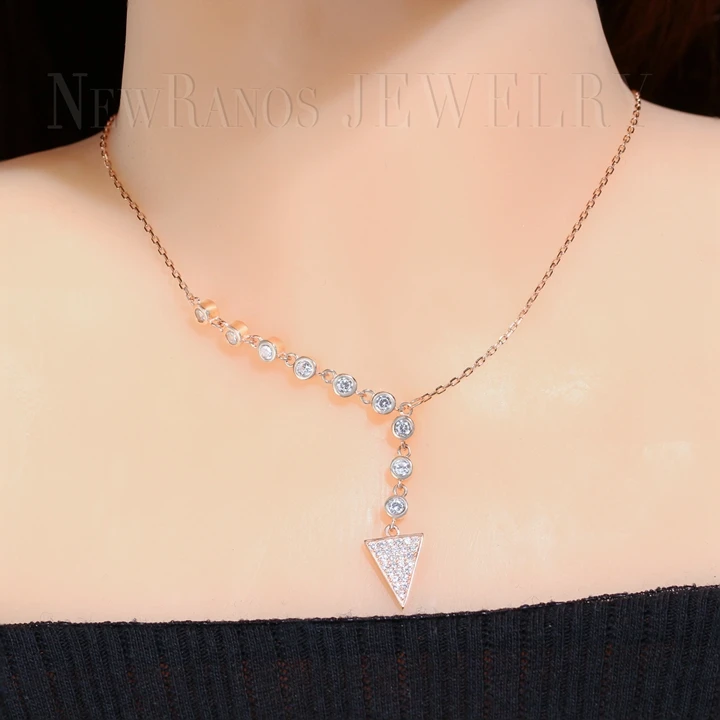 925 пробы серебро утверждающий кулон Цепочки и ожерелья Iced Out треугольное ожерелье очарование кубического циркония Цвет для Женская мода