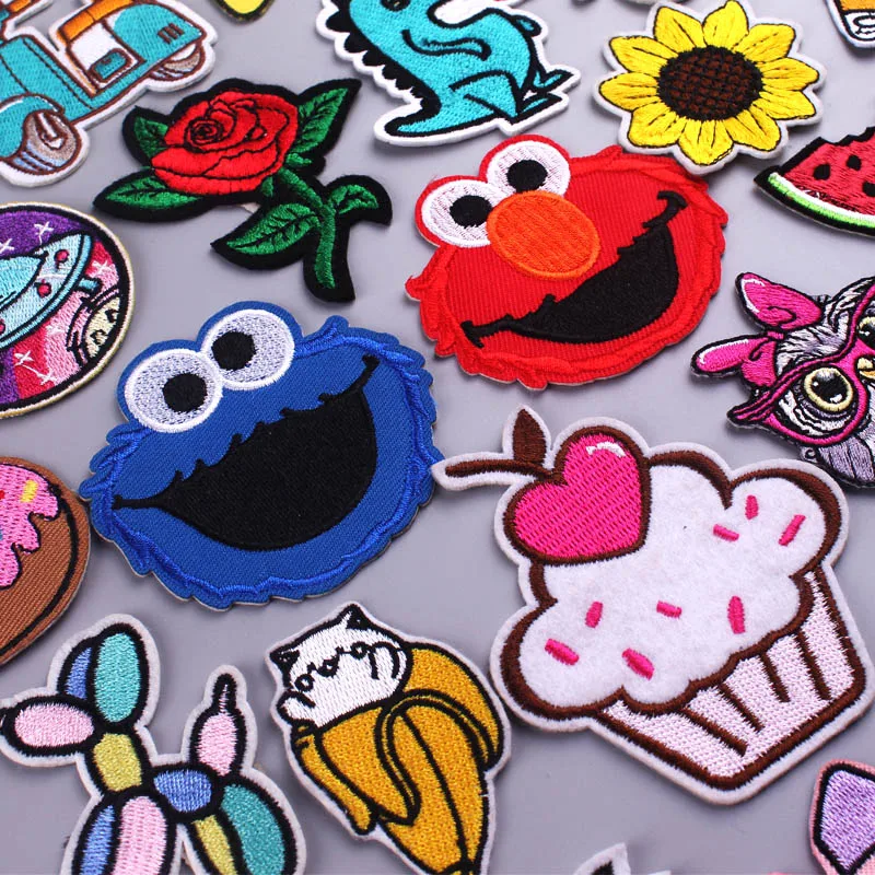 Tailor's Scissors Cute Animals Dinosaur Patch Iron On Embroidered For Clothing Cartoon Anime Patches For Kid Clothes Appliques Stickers T-shirt Cords 