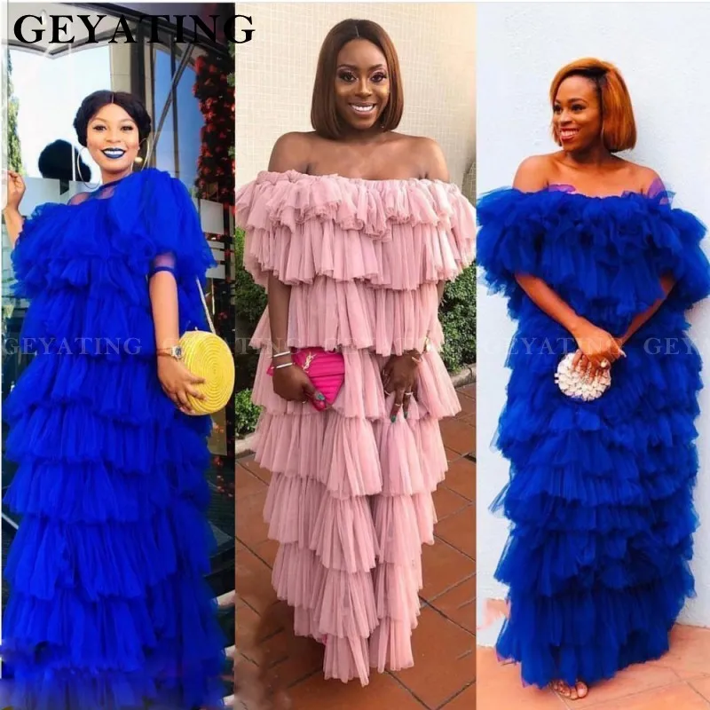 Afrikaanse Royal Blue Tulle Plus Size Prom Dresses 2020 Roze Tiered Uit De Schouder Zwarte Vrouwen Formele Lange Avond Party jassen Afrikaanse Royal Blue Tulle Plus Size Prom Dresses 2020 Roze Tiered Uit De Schouder Zwarte Vrouwen Formele Lange Avond Party jassen