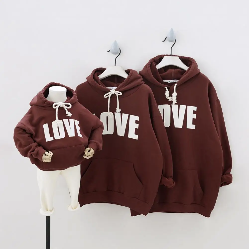Корейский дизайн; зимние плотные толстовки; теплая одежда для родителей и детей; одинаковые комплекты для семьи с капюшоном для влюбленных; бархатные толстовки с капюшоном - Цвет: brown
